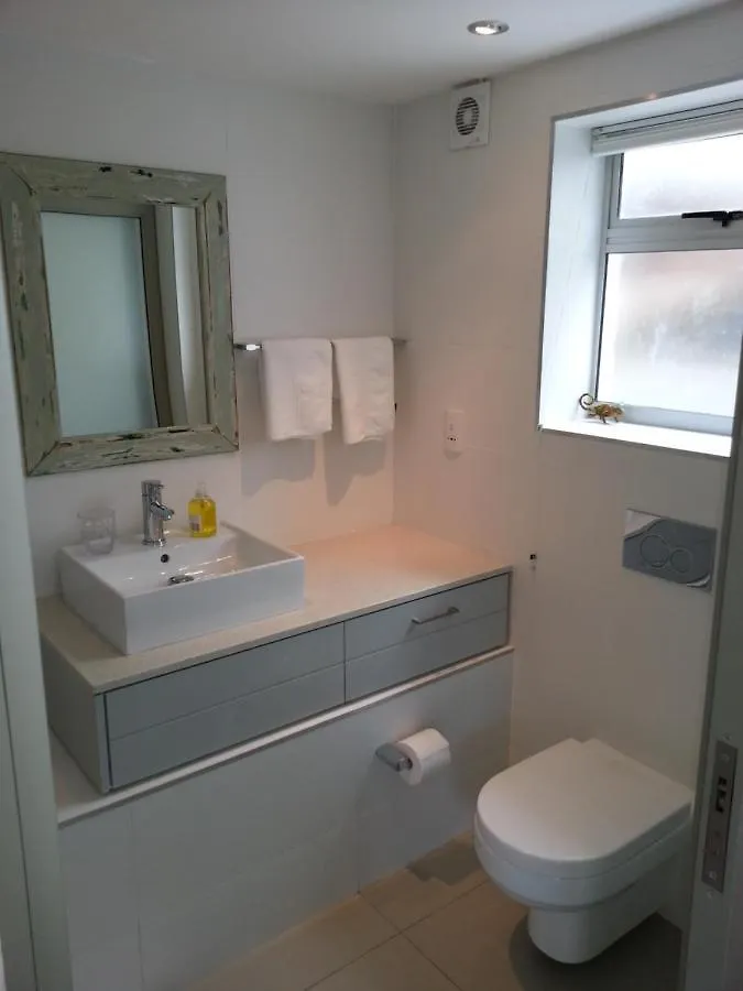 Lemon Tree Cottage Cape Town Homestay